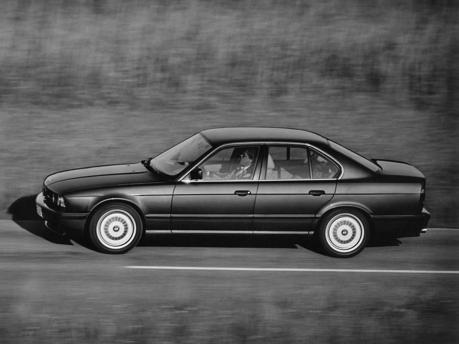  BMW M5 1988 года  (фото 14 из 47)